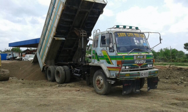 ขายFVZ195เครื่องเดิมเกียรเดิมสวยบางทั้งคัน ขายFVZ195เครื่องเดิมเกียรเดิมสวยบางทั้งคัน