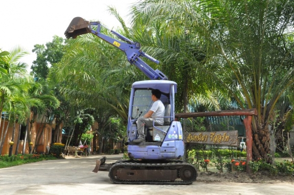 KOMATSU PC20uu คอนโทลน้ำมัน ปั้มนิ้ว สวยเดิมจากญี่ปุ่น ทำงานสมบูรณ์ทุกระบบ รับรองไม่ผิดหวัง 290,000 เท่านั้น!!