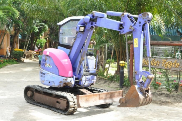KOMATSU PC20uu คอนโทลน้ำมัน ปั้มนิ้ว สวยเดิมจากญี่ปุ่น ทำงานสมบูรณ์ทุกระบบ รับรองไม่ผิดหวัง 290,000 เท่านั้น!!