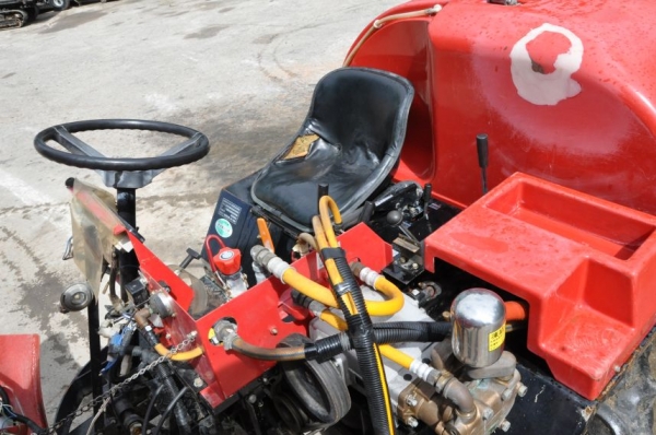 (ลดกระหน่ำ)ขายรถพ่นยา-ฉีดยาKIORITZ500ลิตร 3สูบแรงสะใจ ดีเซล มีเกียร์ขับเคลื่อน4WDล้อ สภาพสวยเดิมญี่ปุ่น อะเนคประสงค์ 85,000เท่านั้น!!