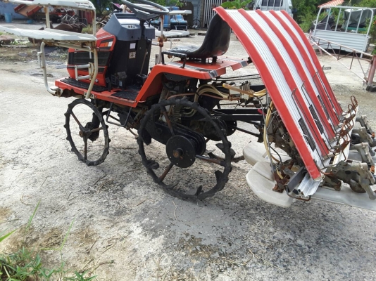 ขายรถดำนา 4 แถว มิชูบิชิ นั่งขับสภาพพร้อมใช้งานเก่านอกราคา 35,000บาท ขายรถดำนา 4 แถว มิชูบิชิ นั่งขับสภาพพร้อมใช้งานเก่านอกราคา 35,000บาท