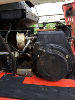 ขายรถดำนา 4 แถว มิชูบิชิ นั่งขับสภาพพร้อมใช้งานเก่านอกราคา 35,000บาท ขายรถดำนา 4 แถว มิชูบิชิ นั่งขับสภาพพร้อมใช้งานเก่านอกราคา 35,000บาท