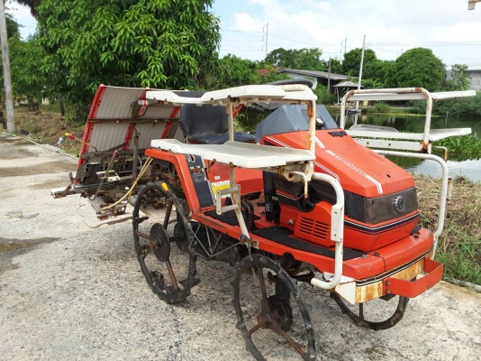 ขายรถดำนา 4 แถว มิชูบิชิ นั่งขับสภาพพร้อมใช้งานเก่านอกราคา 35,000บาท