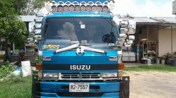 ขาย6ล้อดั้ม ร็อกกี้ 195