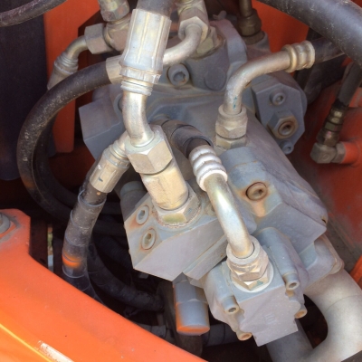 รถขุด HITACHI 75UR 4131 ชม.