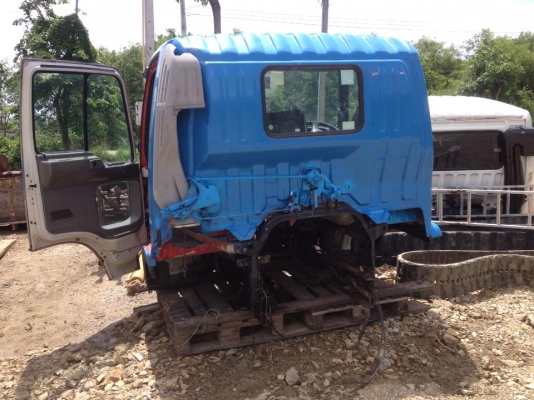 ขายถูกด่วนๆหัวเก๋งรถบรรทุก6 ล้อกลาง CABIN HINO FC3JGD  (รุ่นยกหัวได้ / แบบติดคัสซีมา/ เบรคจิฟฟี่/สินค้าเก่านอก)  ราคาเพียง 87,000 บาท