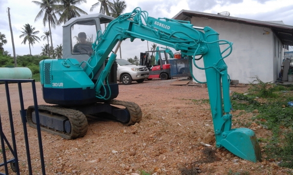 ขายรถขุดเล็ก โคมัทสุPC30 ขายรถขุดเล็ก โคมัทสุPC30