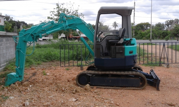 รถขุดเล็ก PC30