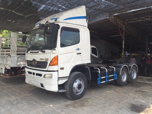 ขายรถ 10 ล้อ หัวลาก HINO MEGA เครื่อง320แรงม้า ยูโร2สภาพสวย พร้อมใช้งาน สนใจติดต่อ 081-6577048คุณชาญชัย