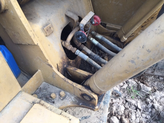 ขายรถแบคโฮ CATERPILLAR E120B เครื่อง 6D14 แอร์เย็น รถสมบูรณ์มาก สนใจโทร 081-970-1072