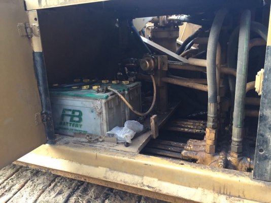 ขายรถแบคโฮ CATERPILLAR E120B เครื่อง 6D14 แอร์เย็น รถสมบูรณ์มาก สนใจโทร 081-970-1072