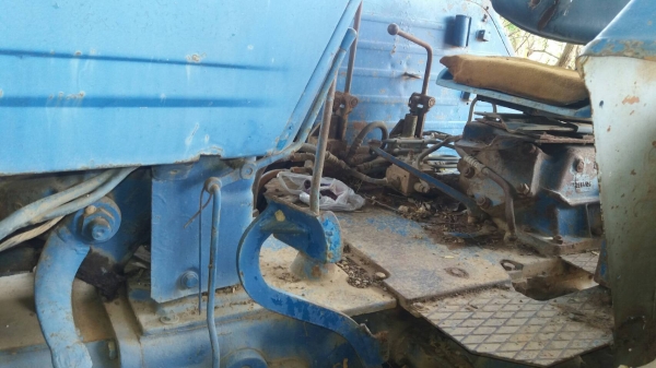 ขายรถไถ ยูนิเวอร์แซน ใบมีด 7 จาน ราคา 120000