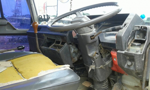 ขายรถบรรทุก 10 ล้อดัมพ์ MITSUBISHI FN527M-TC ราคา 550000