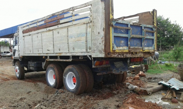 ขายรถบรรทุก 10 ล้อดัมพ์ MITSUBISHI FN527M-TC ราคา 550000