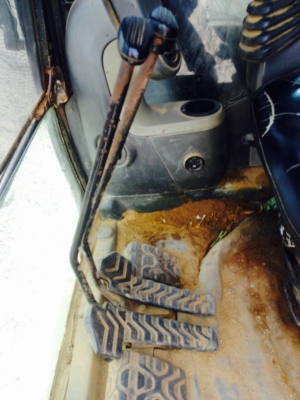 ขาย 1,450,000 CAT 320 D  เครื่องดี ปั้มแรง ไฟฟ้าครบ เอวแน่น โซ่อ่อน รอนเลอร์แตก 5 ลูก เอกสารใบแจ้งจำหน่าย 090-772-3710 090-772-3708