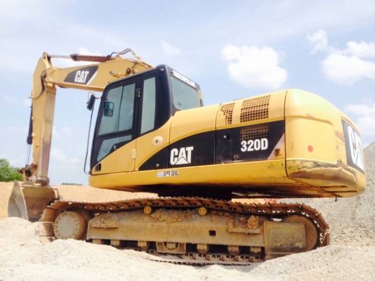 ขาย 1,450,000 CAT 320 D  เครื่องดี ปั้มแรง ไฟฟ้าครบ เอวแน่น โซ่อ่อน รอนเลอร์แตก 5 ลูก เอกสารใบแจ้งจำหน่าย 090-772-3710 090-772-3708