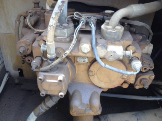 ขาย 1,450,000 CAT 320 D  เครื่องดี ปั้มแรง ไฟฟ้าครบ เอวแน่น โซ่อ่อน รอนเลอร์แตก 5 ลูก เอกสารใบแจ้งจำหน่าย 090-772-3710 090-772-3708