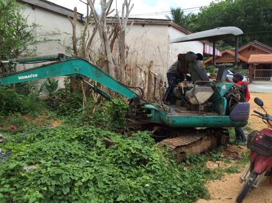 ขายรถแบคโฮ KOMATSU PC30-7 ราคา 250000