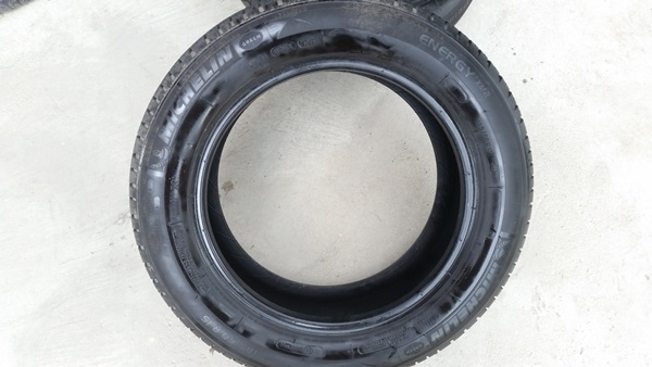 ขายยาง185/60/15 ปี 1715  MICHERLIN  XM2 4 เส้น