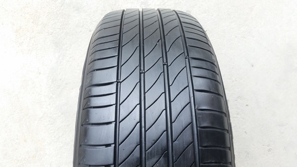 ขายยาง205/65/15 ปี 3715 MICHERLIN 3ST 4 เส้น ขายยาง205/65/15 ปี 3715 MICHERLIN 3ST 4 เส้น