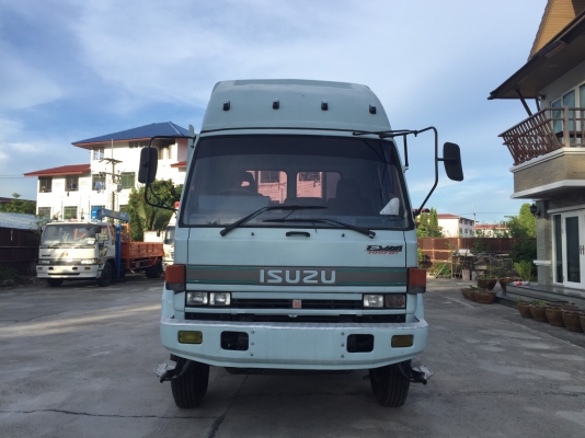 อีซุซุ กะบะพื้นเรียบ10ล้อ 195แรงม้า สนใจติดต่อ097-3597899