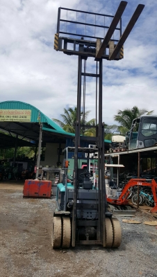 โฟล๊คลิฟ TOYOTA รุ่น 6  2.5 TON