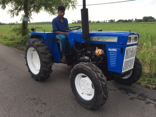 ขายรถไถแช้ม304 ราคา65000บาท  โฟวิน พร้อมใช้งานสายๆครับสนใจ โทร0813655997 อำพร พาเจริญ ต วังบัว อ คลองขลุง จ กำแพงเพชร