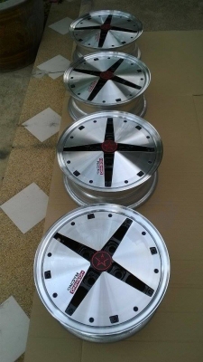 Impul Hoshino Racing ขอบ14 *5.5 et38 4/114.3 ล้อหนาเดิมๆ ฝาcenter cap มิเนียมครบ4ฝา ล้อแท้น้ำหนักเบามากๆ ราคา 6500 บาท โทร.096-2085202 ครับ