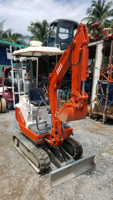 แบ็คโค IHI-IS7GX แบ็คโค IHI-IS7GX