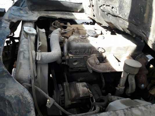 6 ล้อ กระบะคาร์โก้ พื้นเหล็ก ยี่ห้อ ISUZU รุ่น KS   เครื่อง 4BB1 4 สูบ 100 แรง