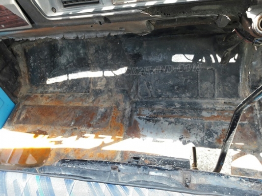 6 ล้อ กระบะคาร์โก้ พื้นเหล็ก ยี่ห้อ ISUZU รุ่น KS   เครื่อง 4BB1 4 สูบ 100 แรง