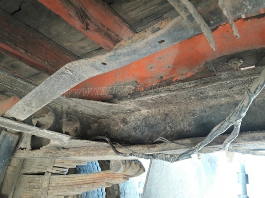 6 ล้อ กระบะคาร์โก้ พื้นเหล็ก ยี่ห้อ ISUZU รุ่น KS   เครื่อง 4BB1 4 สูบ 100 แรง