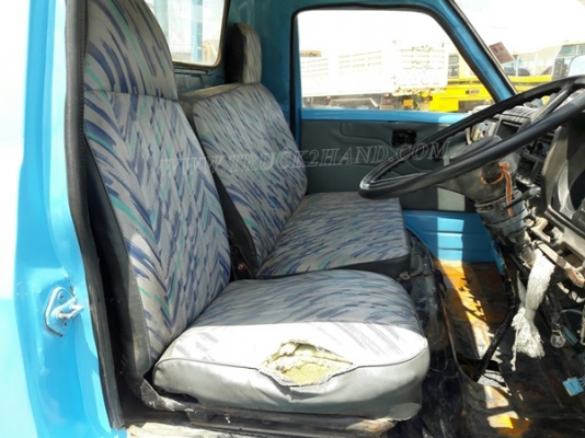 6 ล้อ กระบะคาร์โก้ พื้นเหล็ก ยี่ห้อ ISUZU รุ่น KS   เครื่อง 4BB1 4 สูบ 100 แรง