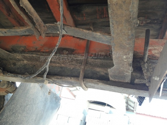 6 ล้อ กระบะคาร์โก้ พื้นเหล็ก ยี่ห้อ ISUZU รุ่น KS   เครื่อง 4BB1 4 สูบ 100 แรง