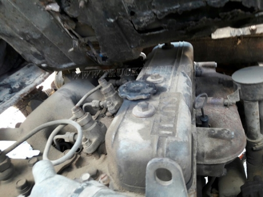 6 ล้อ กระบะคาร์โก้ พื้นเหล็ก ยี่ห้อ ISUZU รุ่น KS   เครื่อง 4BB1 4 สูบ 100 แรง