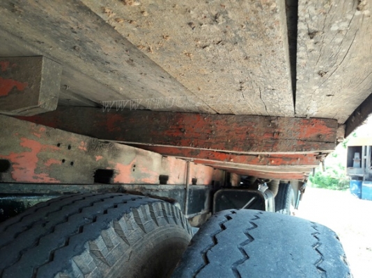 6 ล้อ กระบะคาร์โก้ พื้นเหล็ก ยี่ห้อ ISUZU รุ่น KS   เครื่อง 4BB1 4 สูบ 100 แรง