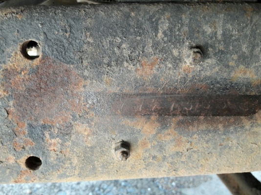 6 ล้อ กระบะคาร์โก้ พื้นเหล็ก ยี่ห้อ ISUZU รุ่น KS   เครื่อง 4BB1 4 สูบ 100 แรง