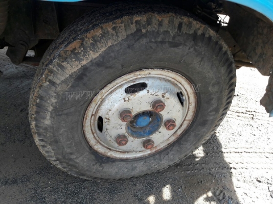 6 ล้อ กระบะคาร์โก้ พื้นเหล็ก ยี่ห้อ ISUZU รุ่น KS   เครื่อง 4BB1 4 สูบ 100 แรง