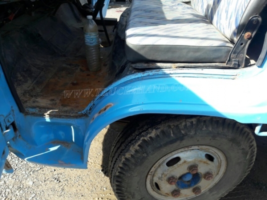 6 ล้อ กระบะคาร์โก้ พื้นเหล็ก ยี่ห้อ ISUZU รุ่น KS   เครื่อง 4BB1 4 สูบ 100 แรง