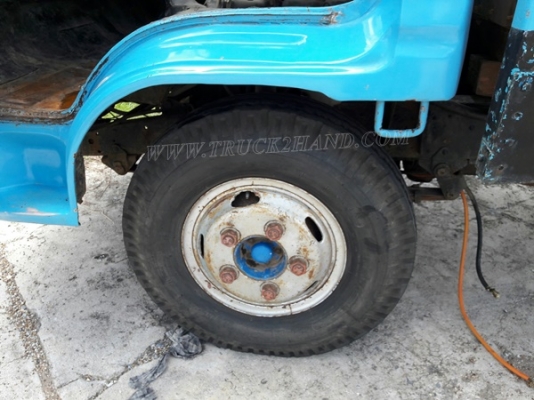 6 ล้อ กระบะคาร์โก้ พื้นเหล็ก ยี่ห้อ ISUZU รุ่น KS   เครื่อง 4BB1 4 สูบ 100 แรง