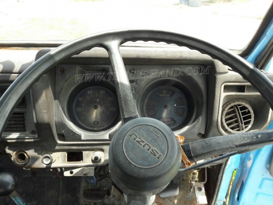 6 ล้อ กระบะคาร์โก้ พื้นเหล็ก ยี่ห้อ ISUZU รุ่น KS   เครื่อง 4BB1 4 สูบ 100 แรง