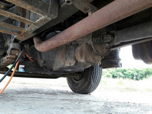 6 ล้อ กระบะคาร์โก้ พื้นเหล็ก ยี่ห้อ ISUZU รุ่น KS   เครื่อง 4BB1 4 สูบ 100 แรง