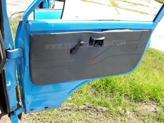 6 ล้อ กระบะคาร์โก้ พื้นเหล็ก ยี่ห้อ ISUZU รุ่น KS   เครื่อง 4BB1 4 สูบ 100 แรง