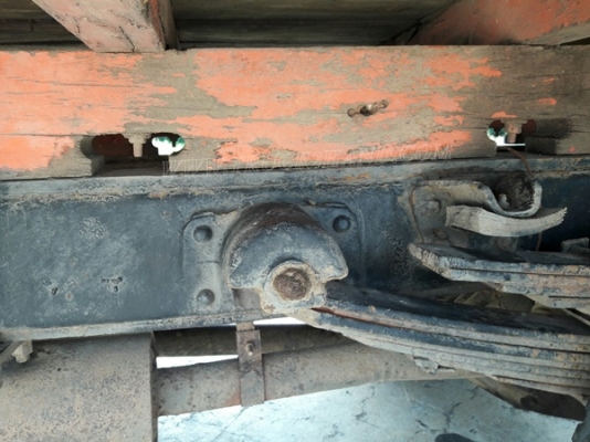 6 ล้อ กระบะคาร์โก้ พื้นเหล็ก ยี่ห้อ ISUZU รุ่น KS   เครื่อง 4BB1 4 สูบ 100 แรง