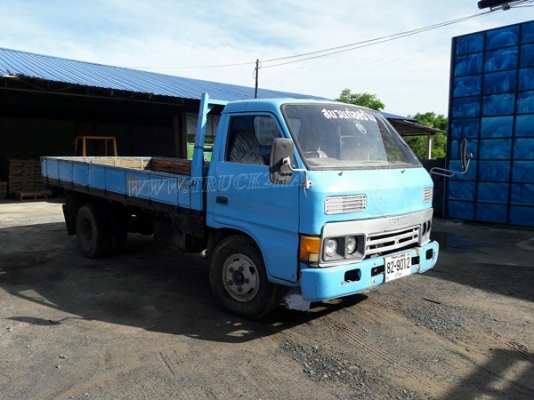 6 ล้อ กระบะคาร์โก้ พื้นเหล็ก ยี่ห้อ ISUZU รุ่น KS   เครื่อง 4BB1 4 สูบ 100 แรง