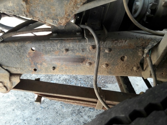 6 ล้อ กระบะคาร์โก้ พื้นเหล็ก ยี่ห้อ ISUZU รุ่น KS   เครื่อง 4BB1 4 สูบ 100 แรง