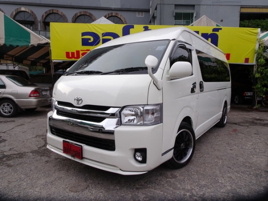 รถตู้เกียร์ ออโต้ / แต่งVIPเต็มๆทั้งคัน ปี2013