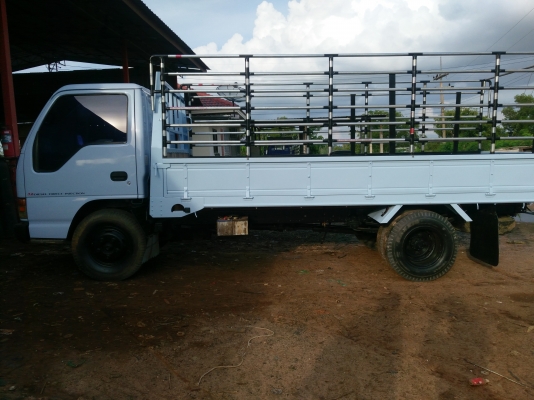 ISUZU  110 ประตูเหว้า  รถเดิม  เครื่องดี  ครัชชีดี   พร้อมใช้งาน