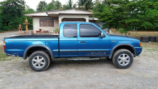 4WD ปี 01 เครื่องดี คัชชีสวย ขับดี เกืยรดี แอร์เย็น Tel 0862691888 หรือ 0864747394 สุราษฎร์ 4WD ปี 01 เครื่องดี คัชชีสวย ขับดี เกืยรดี แอร์เย็น Tel 0862691888 หรือ 0864747394 สุราษฎร์