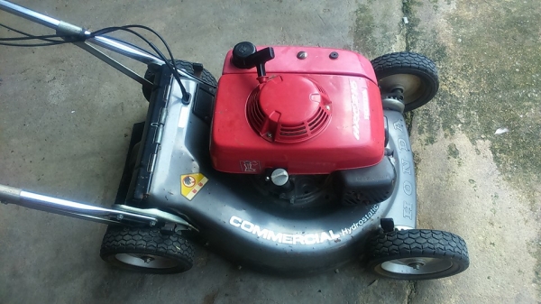 ขายรถเข็นตัดหญ้ามีเกียร์เดินหน้า เก่าญี่ปุ่น